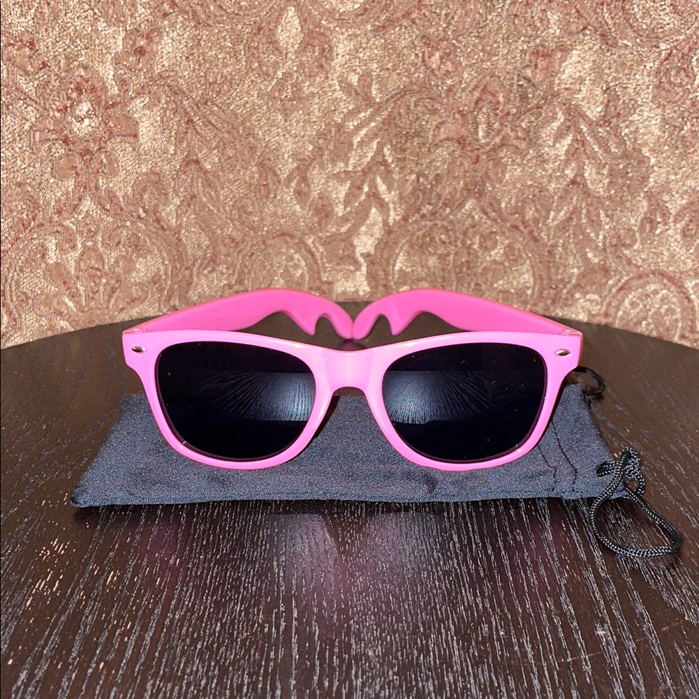 Nwot Cheers Beaches Pink Sunglasses With Bottle Openers